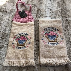 1 NWT Kitchen Hand Towel That Ties & 1 plain